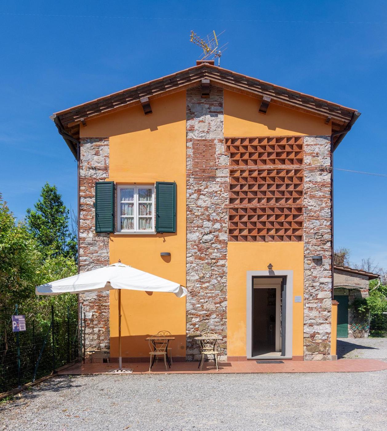 La Mandolata Dei Poeti Apartaments 卢卡 外观 照片
