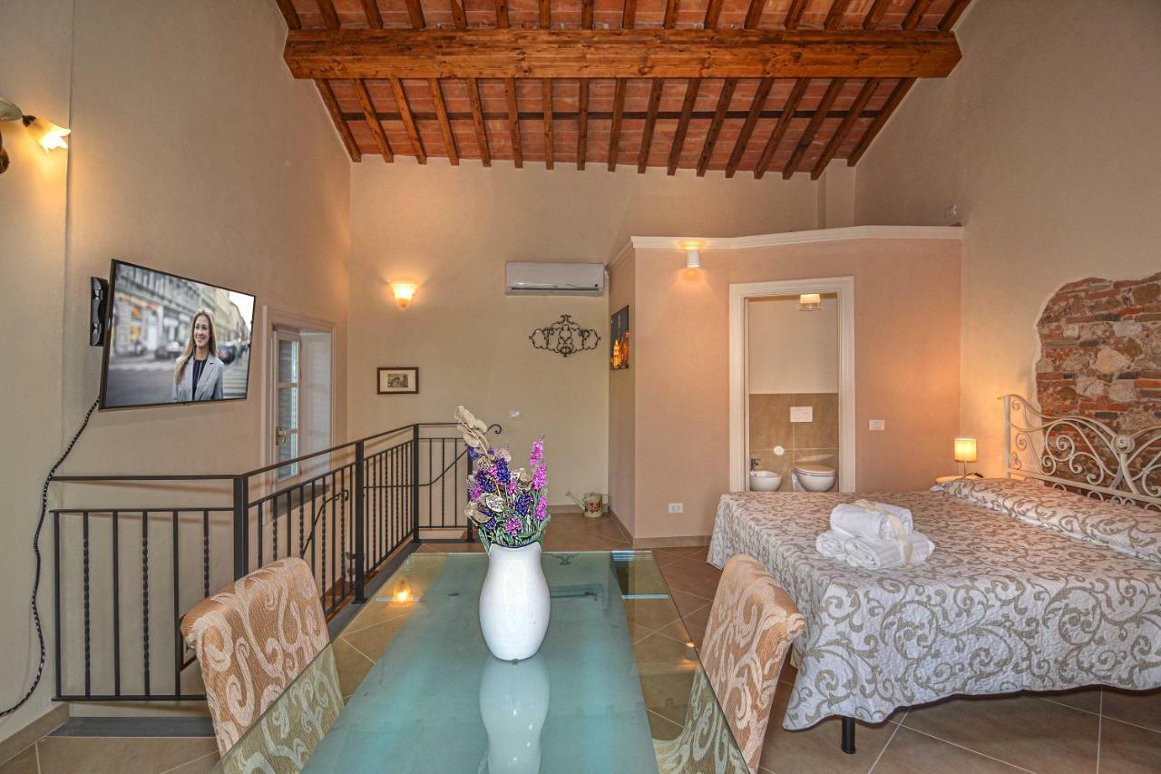 La Mandolata Dei Poeti Apartaments 卢卡 外观 照片