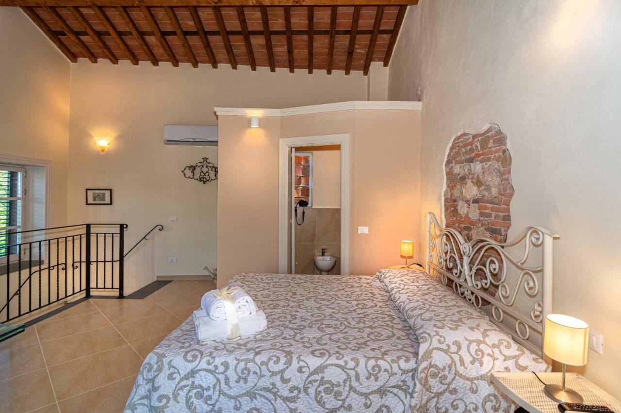 La Mandolata Dei Poeti Apartaments 卢卡 外观 照片