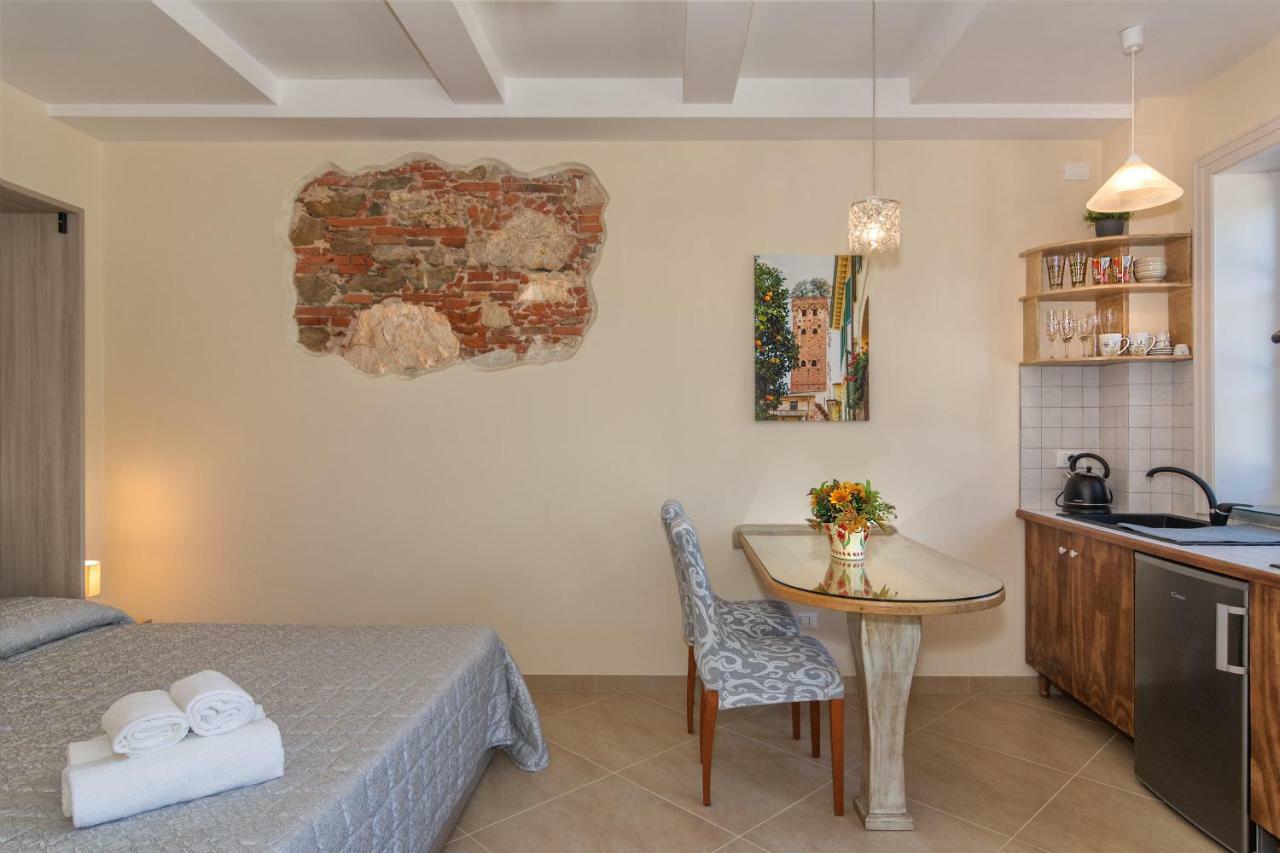 La Mandolata Dei Poeti Apartaments 卢卡 外观 照片
